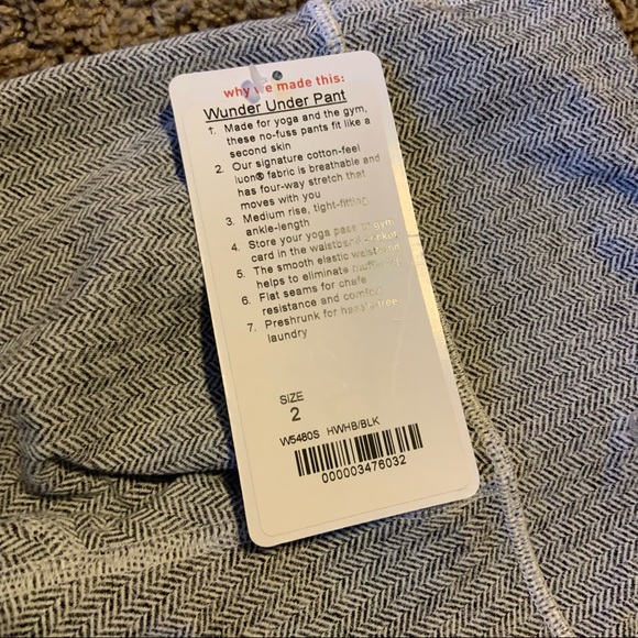 Lululemon Wunder under pant size 2 - Picture 3 of 4